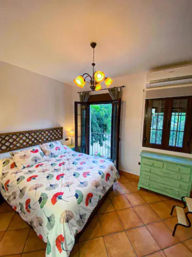 Grazalema - Casita La Calma - Incredible Views, Clima Frio-Calor, Wifi & Private Parking Optional Villa Dış mekan fotoğraf